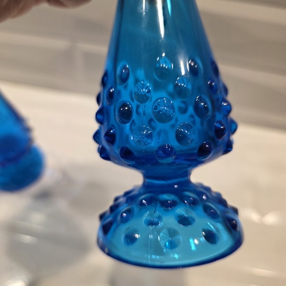 Vintage Pair Fenton Bud Vases- Fenton Glass Blue Hobnail Swung Bud Vase - Picture 8 of 10